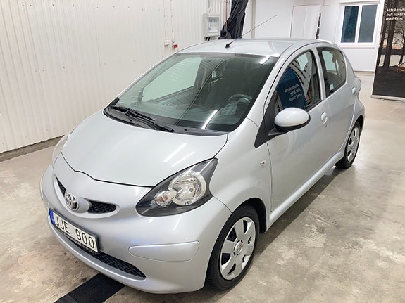 Toyota Aygo 4 of 29