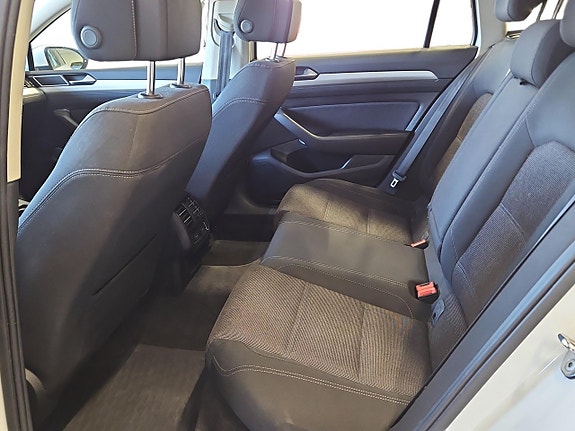 Volkswagen Passat 7 of 8