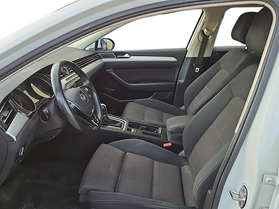 Volkswagen Passat 6 of 8