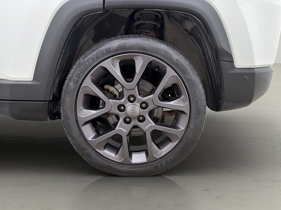 Jeep Compass 29 of 29