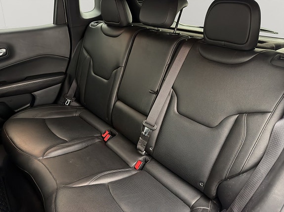 Jeep Compass 24 of 29
