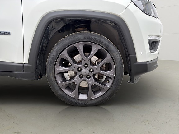 Jeep Compass 27 of 29