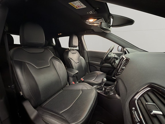 Jeep Compass 23 of 29