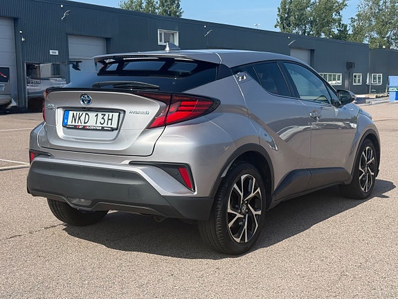 Toyota C-HR 6 of 18