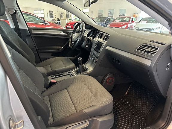 Volkswagen Golf I 19 of 22