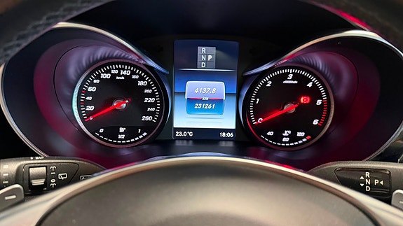 Mercedes-Benz GLC220 d 22 of 24