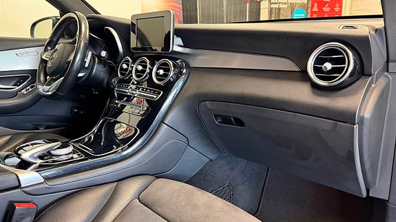 Mercedes-Benz GLC220 d 13 of 24