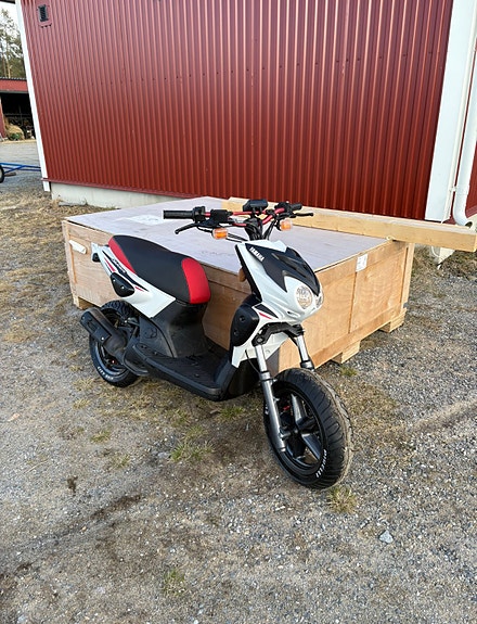 Yamaha Slider 2017 2 of 2