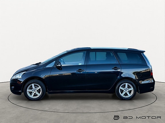 Mitsubishi Grandis 2 of 16