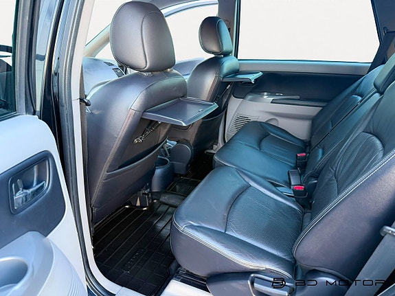 Mitsubishi Grandis 16 of 16