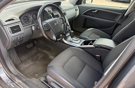 Volvo V70 7 of 20
