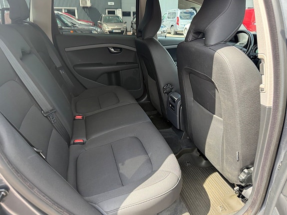 Volvo V70 10 of 20