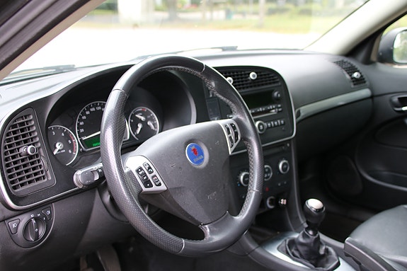 Saab 9-3 4 of 19