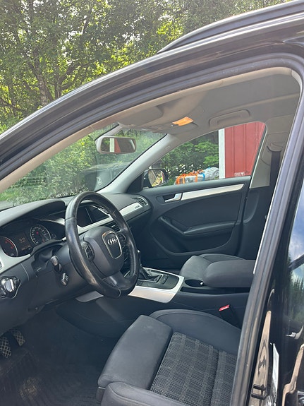Audi A4 4 of 5