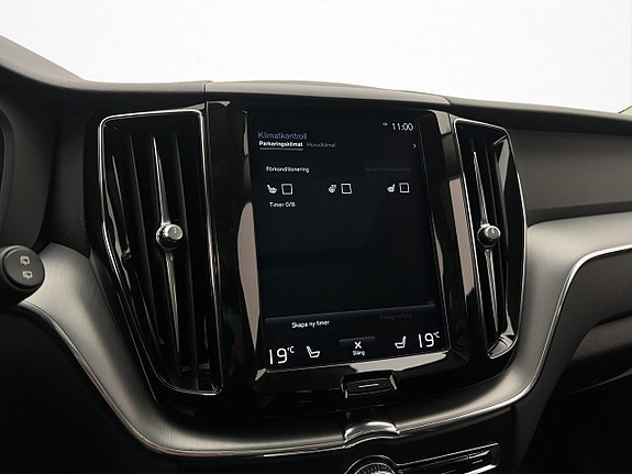 Volvo XC60 21 of 30