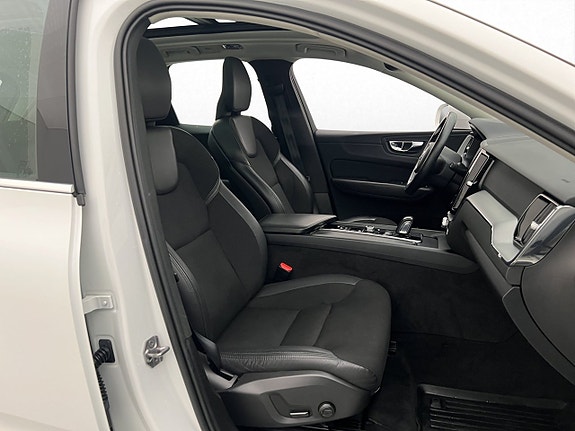 Volvo XC60 28 of 30