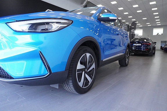 MG ZS 11 of 15