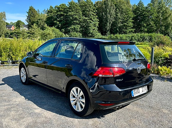 Volkswagen Golf VII 3 of 6