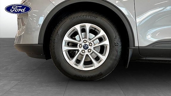 Ford Kuga 9 of 9