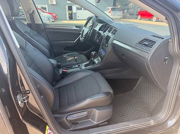 Volkswagen Golf I 8 of 16