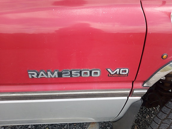 Dodge RAM 2500 5 of 5