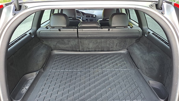 Volvo V70 14 of 20
