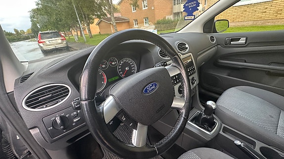 Ford Focus 7 of 10