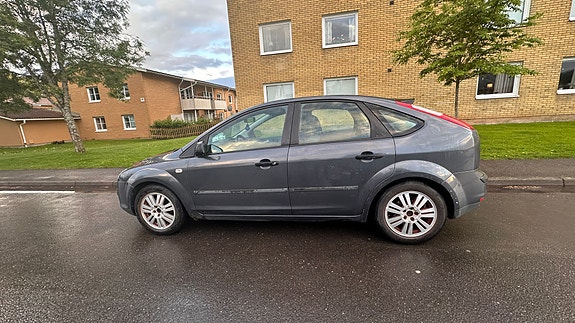 Ford Focus 4 of 10