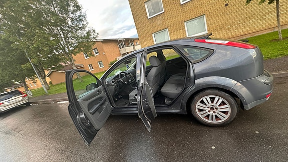 Ford Focus 5 of 10