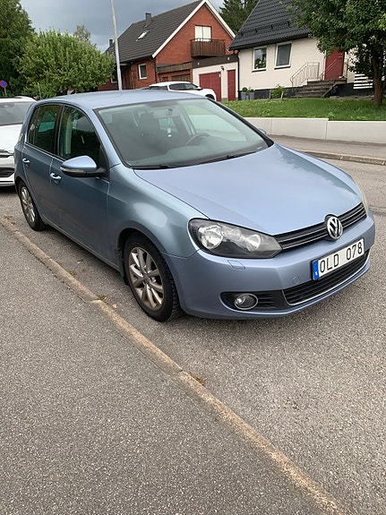 Volkswagen Golf VI 2 of 6