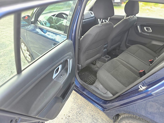 Skoda Fabia 10 of 21