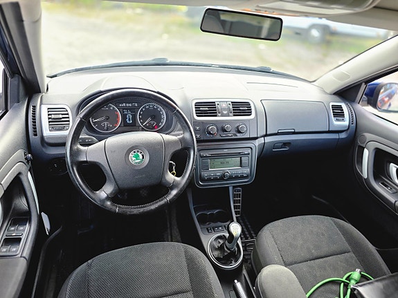 Skoda Fabia 4 of 21