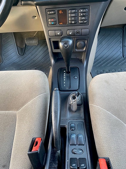 Saab 900 3 of 10