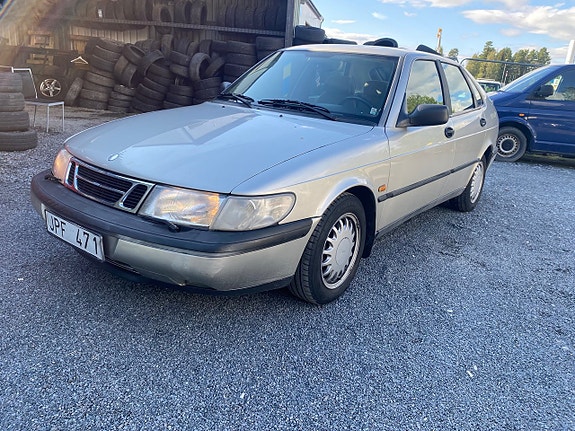 Saab 900 9 of 10