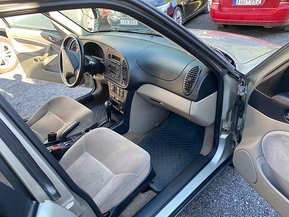 Saab 900 6 of 10