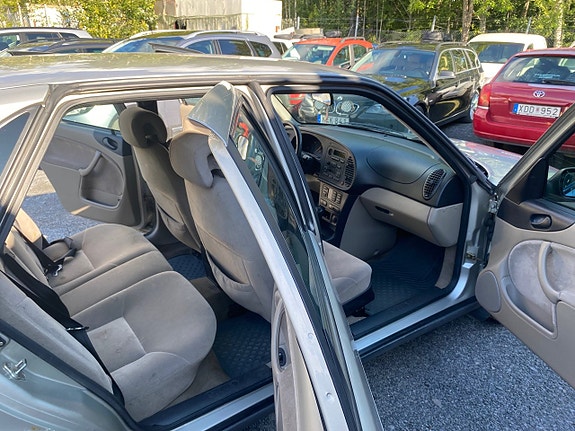 Saab 900 7 of 10