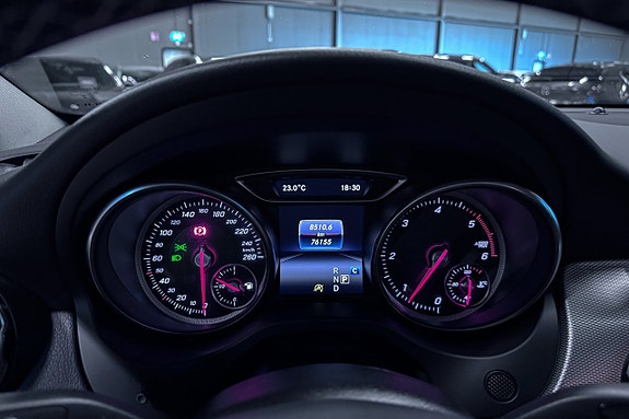Mercedes-Benz GLA200 d 14 of 18