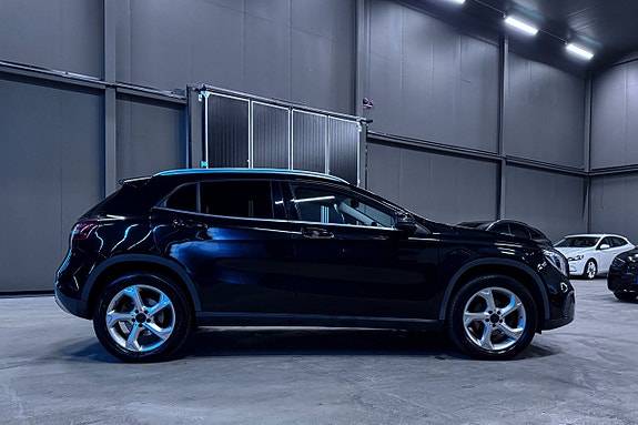 Mercedes-Benz GLA200 d 6 of 18