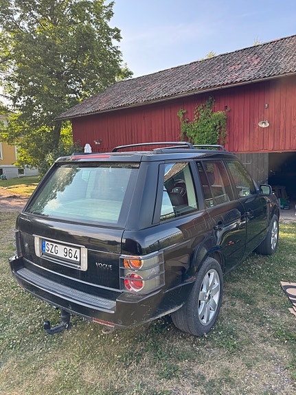 Land Rover Range Rover 2 of 2