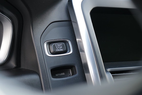 Volvo XC60 13 of 29