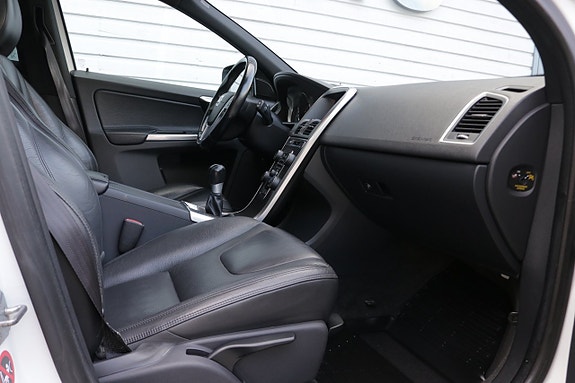 Volvo XC60 22 of 29