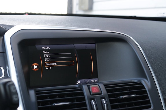 Volvo XC60 14 of 29