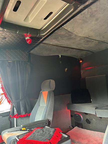Scania 113 Longline 4 of 19