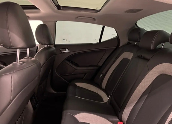 Kia Optima 11 of 16