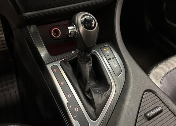 Kia Optima 10 of 16