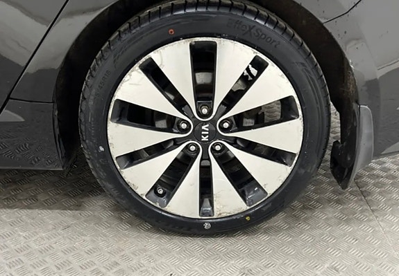 Kia Optima 13 of 16