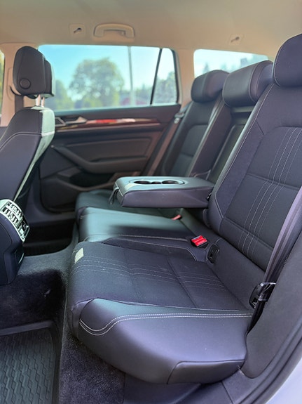 Volkswagen Passat Alltrack 8 of 14