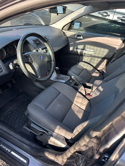 Volvo V50 5 of 9