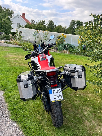 Honda CRF1000 3 of 9