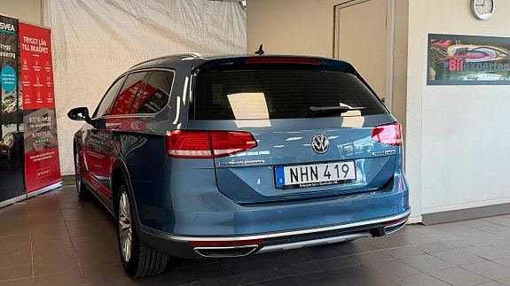 Volkswagen Passat Alltrack 6 of 18